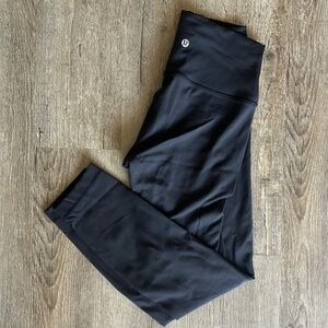 Barely Worn Lululemon 7/8 Leggings (with internal draw string)